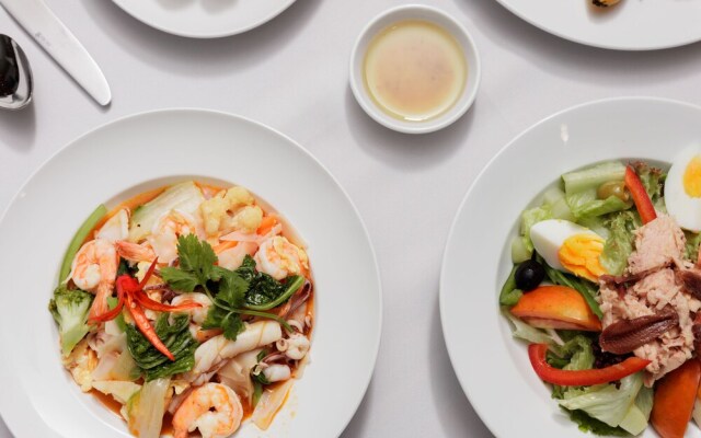 Two Seasons Siem Reap Hotel