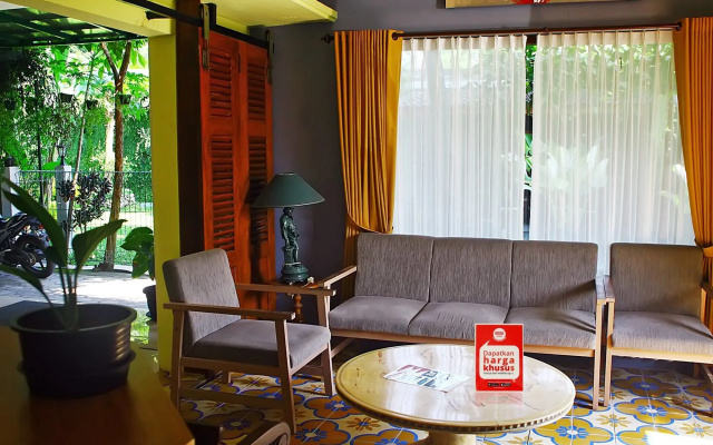 Embe Joglo Homestay