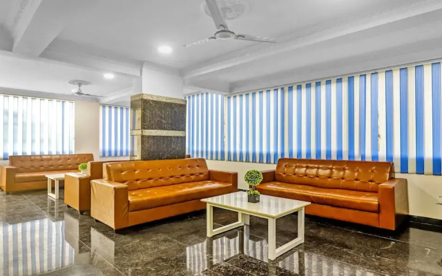 Itsy By Treebo - Royal Galaxy Kukatpally