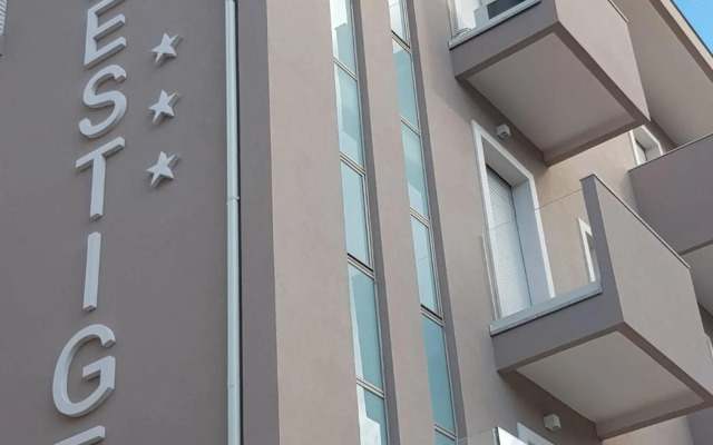 Hotel Prestige