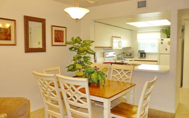 Peaceful Condo With Pool Across From South Beach