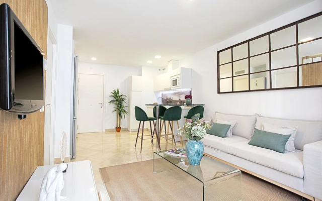 Magnificent Apartment With Perfect Location. Murillo III