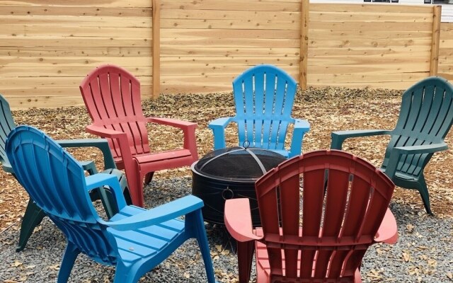 Stunning Bungalow Next to Unc - Free Cruiser Bikes!