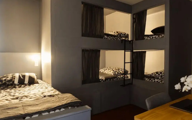 Hostel La Moneda