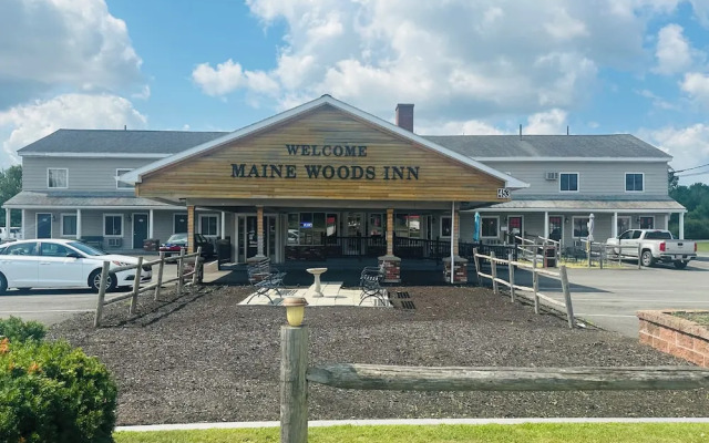 Maine Woods Inn at Vacationland Inns