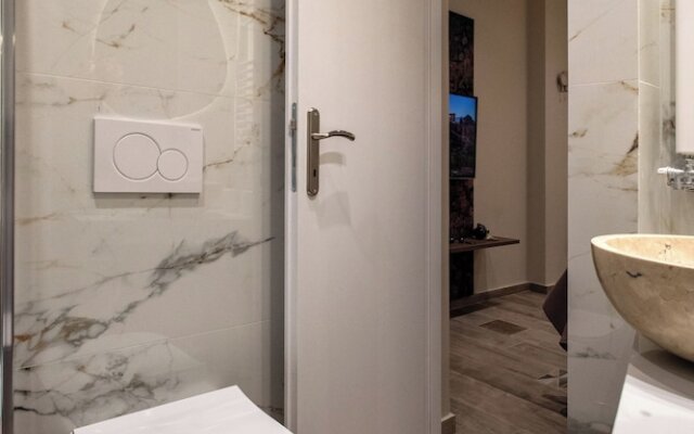 Romantic Studio under Acropolis