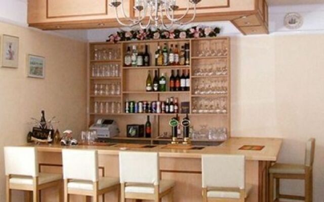 Lyme Bay House