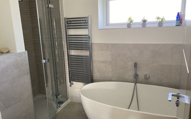 Impeccable 3-bed House - Topsham, Exeter