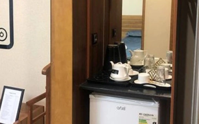 Чинабад Плаза