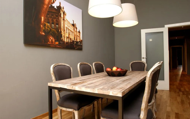 Paseo de Gracia Apartments