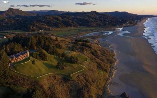 Gold Beach Oceanfront Estate - Mv28