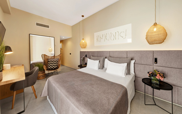 Hotel Almudaina