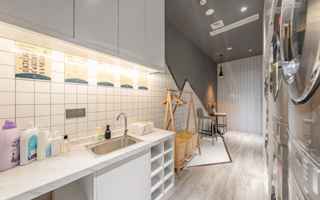 Atour Hotel, Baoyu Plaza, North Changjiang Road, Kunshan
