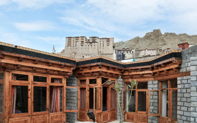 Nangseem Guest House By Oyo Rooms