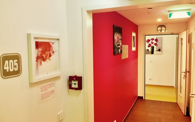 A&T Hotel & Hostel
