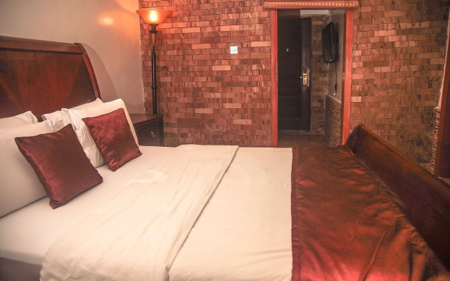 Fryburg Suites