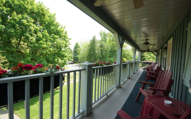 WeatherPine Inn