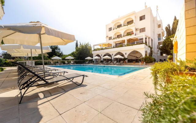 Stephanos Hotel Apts