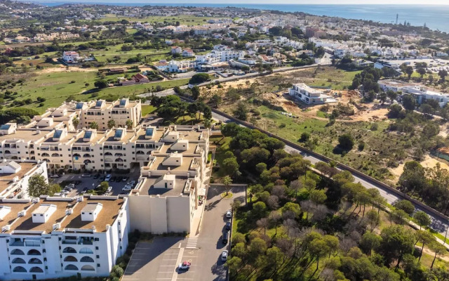 Salgados 1 Bedroom Apartment - 500m da Praia