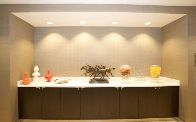 Courtyard Louisville - Airport