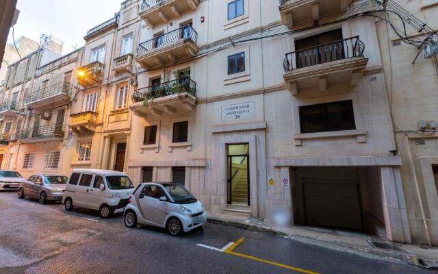 Sliema Charming: 3BR Apartment Near the Beach by 360 Estates