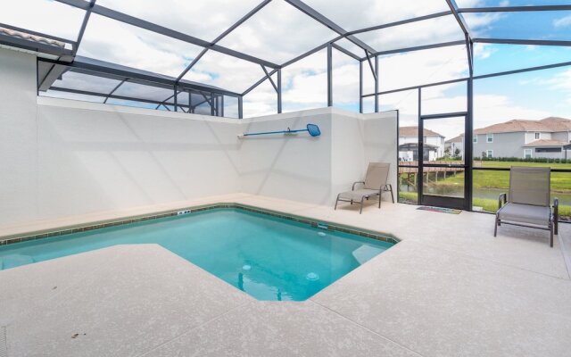 VIlla Kerpen - Storey Lake