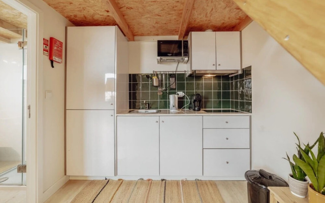 Mezzanine Stylish Apartment T