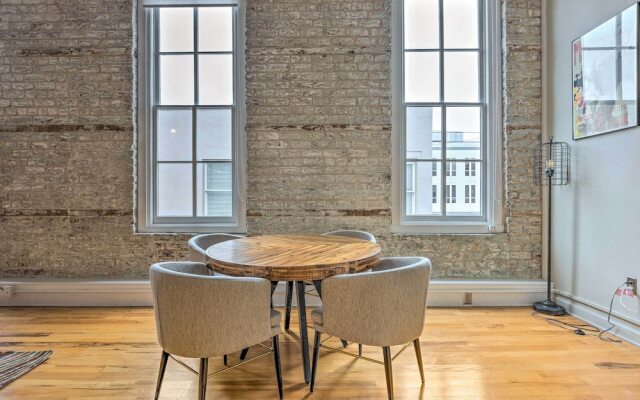 Bright Savannah Loft in Historic District!