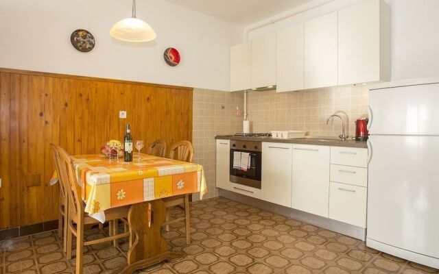 Apartment 51