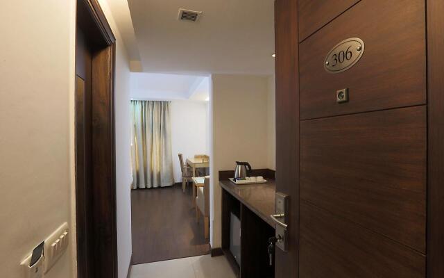 Arch Plaza - Near Yashobhoomi Convention Centre Dwarka