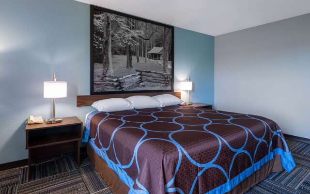Super 8 by Wyndham Mattoon