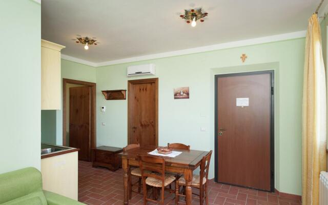 Apartment in Monte del Lago Near Lake Trasimeno