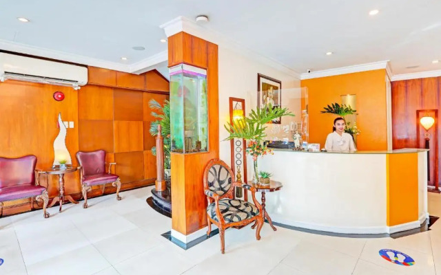 Townhouse Oak VIP Suites