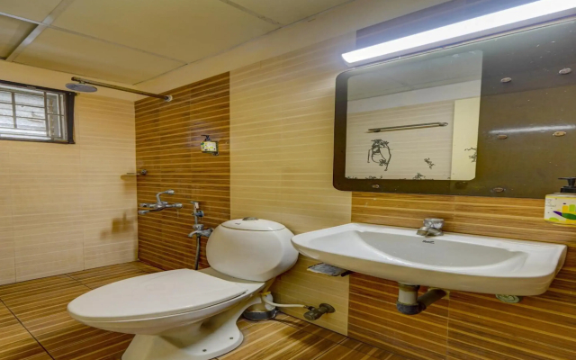 Collection O 80519 G Silver Ashok Nagar