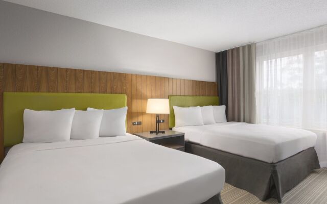 Spark by Hilton Summerville