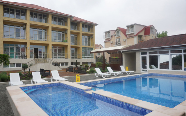 Золотой лев (Песчаное)