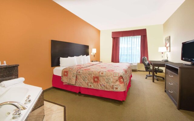 Super 8 By Wyndham Lubbock Tx