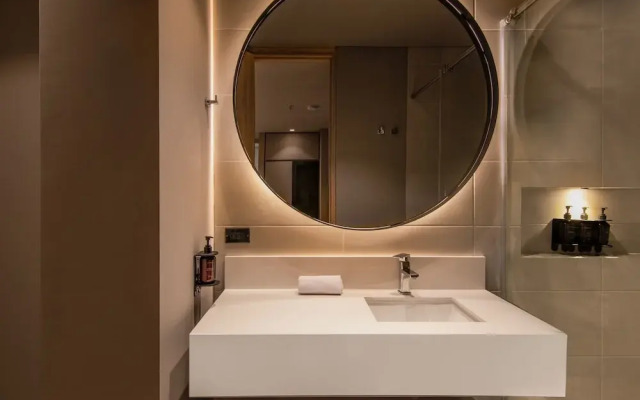 w Radiant 2BR w/ Marvelous Deco in Unicentro