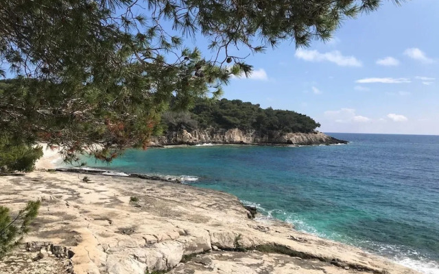 Sunrise Sunset Seaview Walk to Vis Iconic Beaches