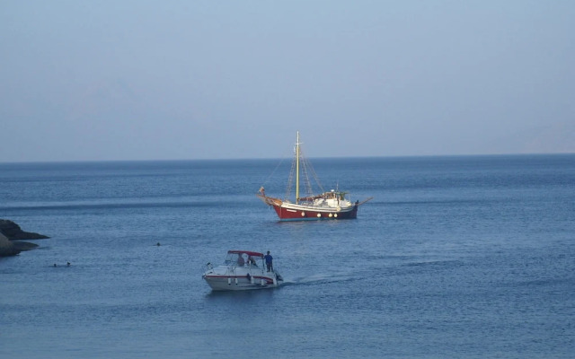 Alkistis Cozy By The Beach Apt In Ikaria Island, Therma 1st Floor