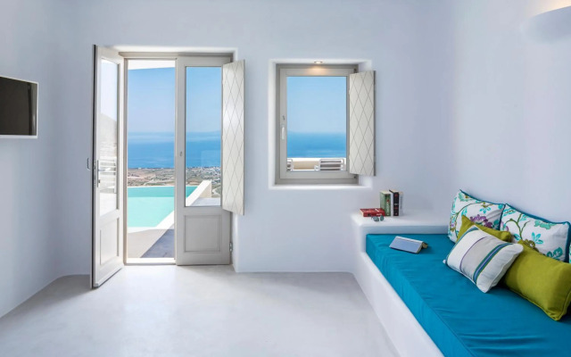 Skyfall Suites - Adults Only