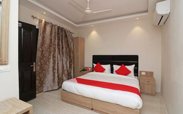 OYO 23542 Flagship Hotel Shyam