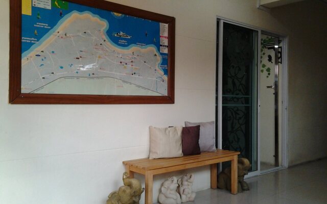 At.Center Guest House & Motorbike For Rent