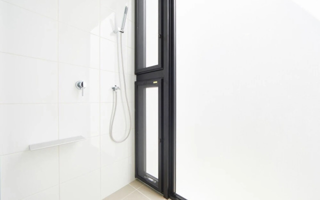 E-horizon Resort Premium SESOKO B