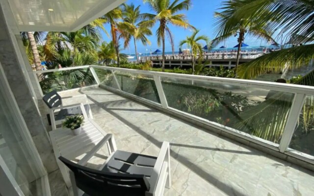 Apartamento con Playa Privada en Sunrise
