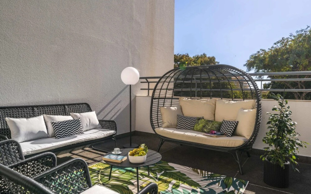 City Break by the Beach - Lido View Place