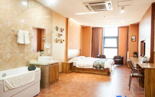 Yantai Venice Fashion Theme Hotel