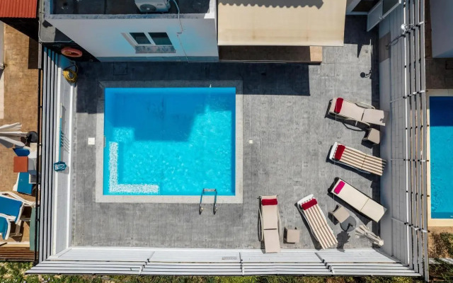 Villa Thalia Dafni 1