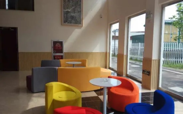 Yushi Culture City Hotel