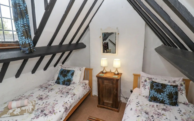 Newbury Cottage